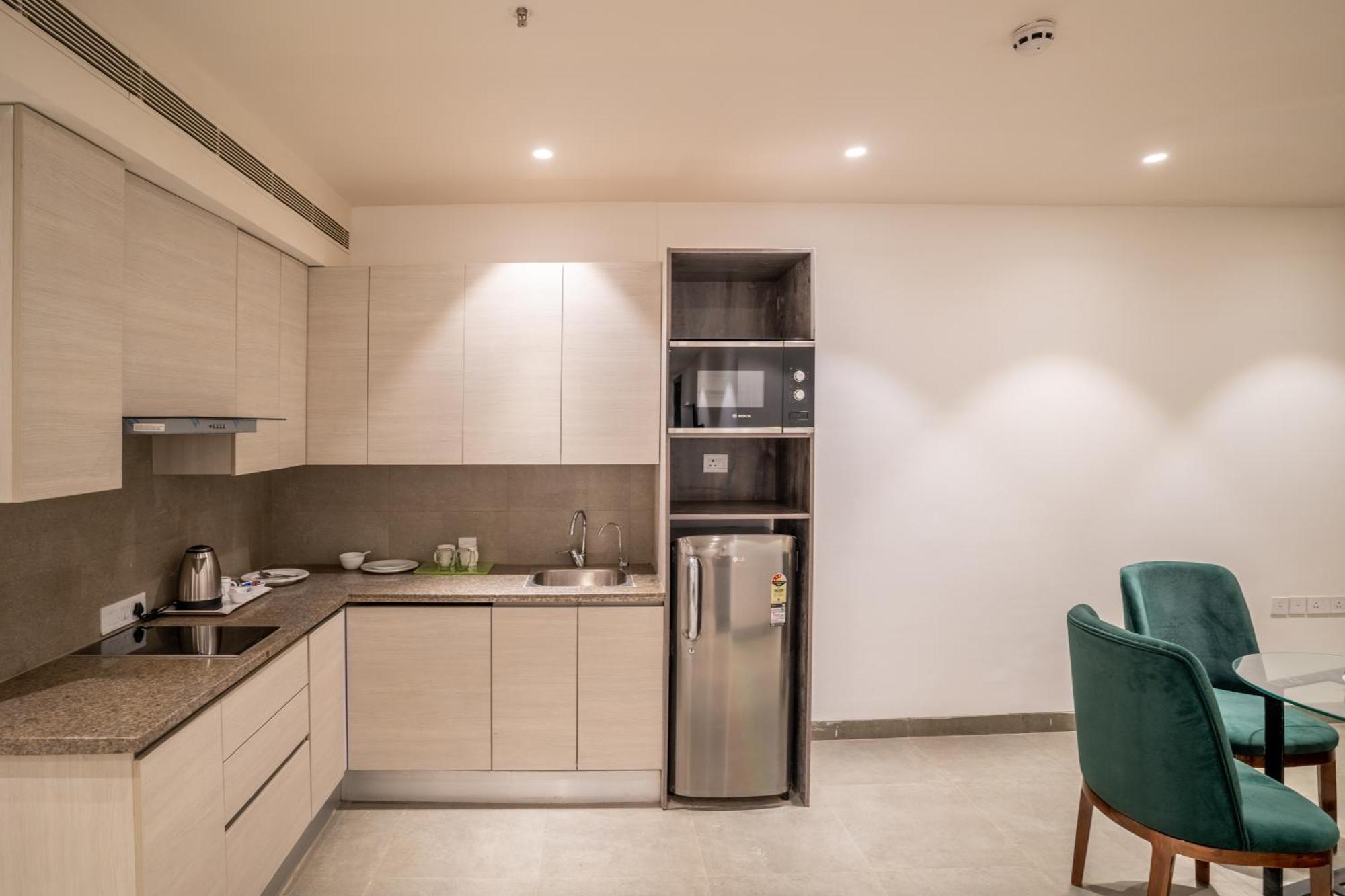 Juesta Residences - Aipl Joy Street, Gurgaon Exteriör bild