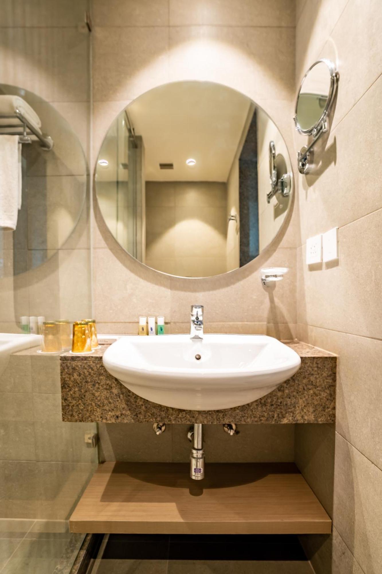 Juesta Residences - Aipl Joy Street, Gurgaon Exteriör bild